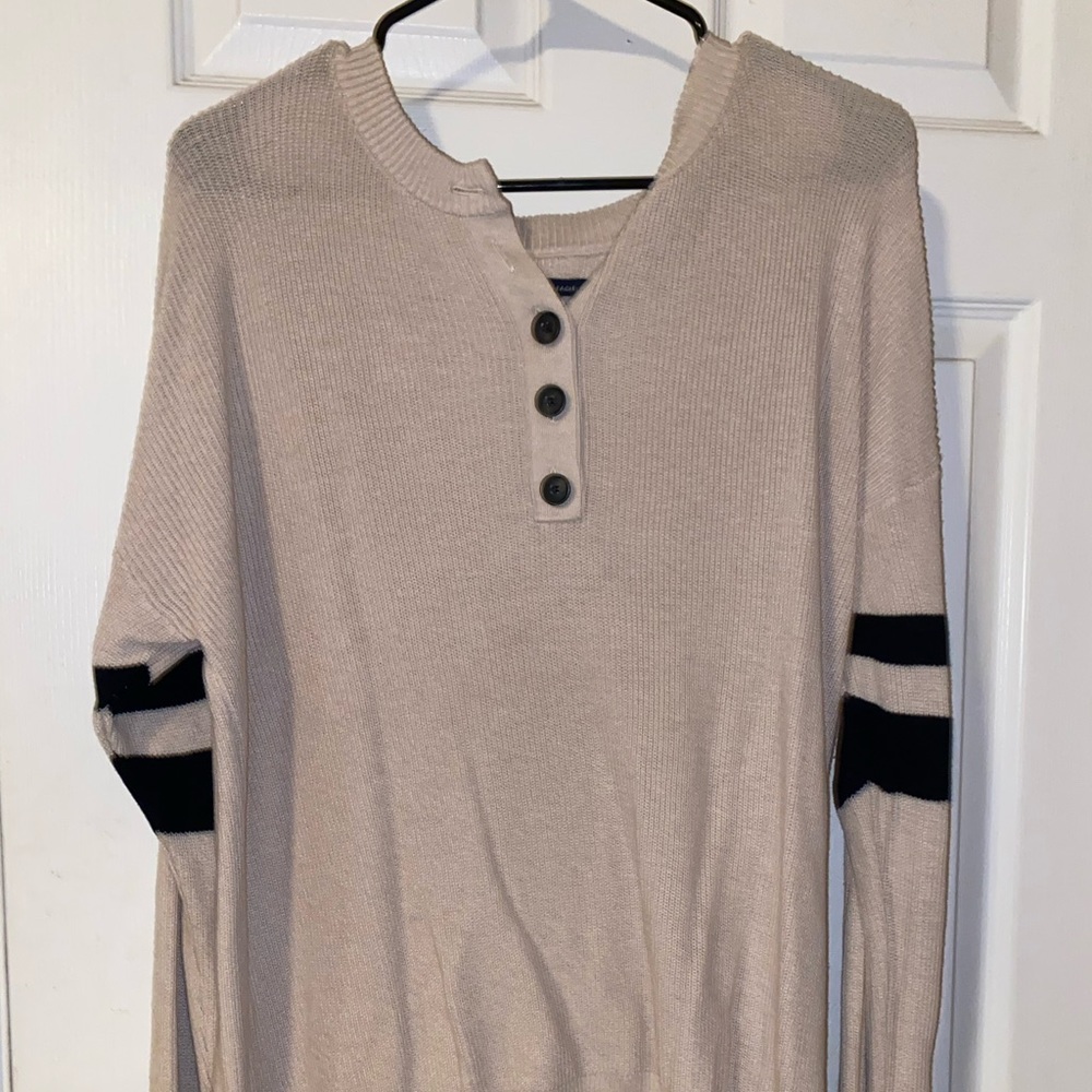American eagle sweater